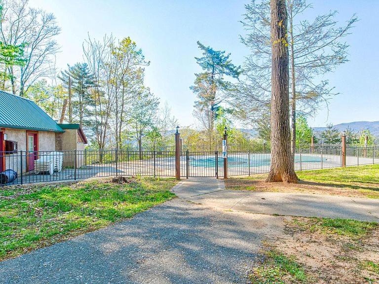 Amazing Views, Pool, Hot Tub, Game Room Sevierville Exteriér fotografie